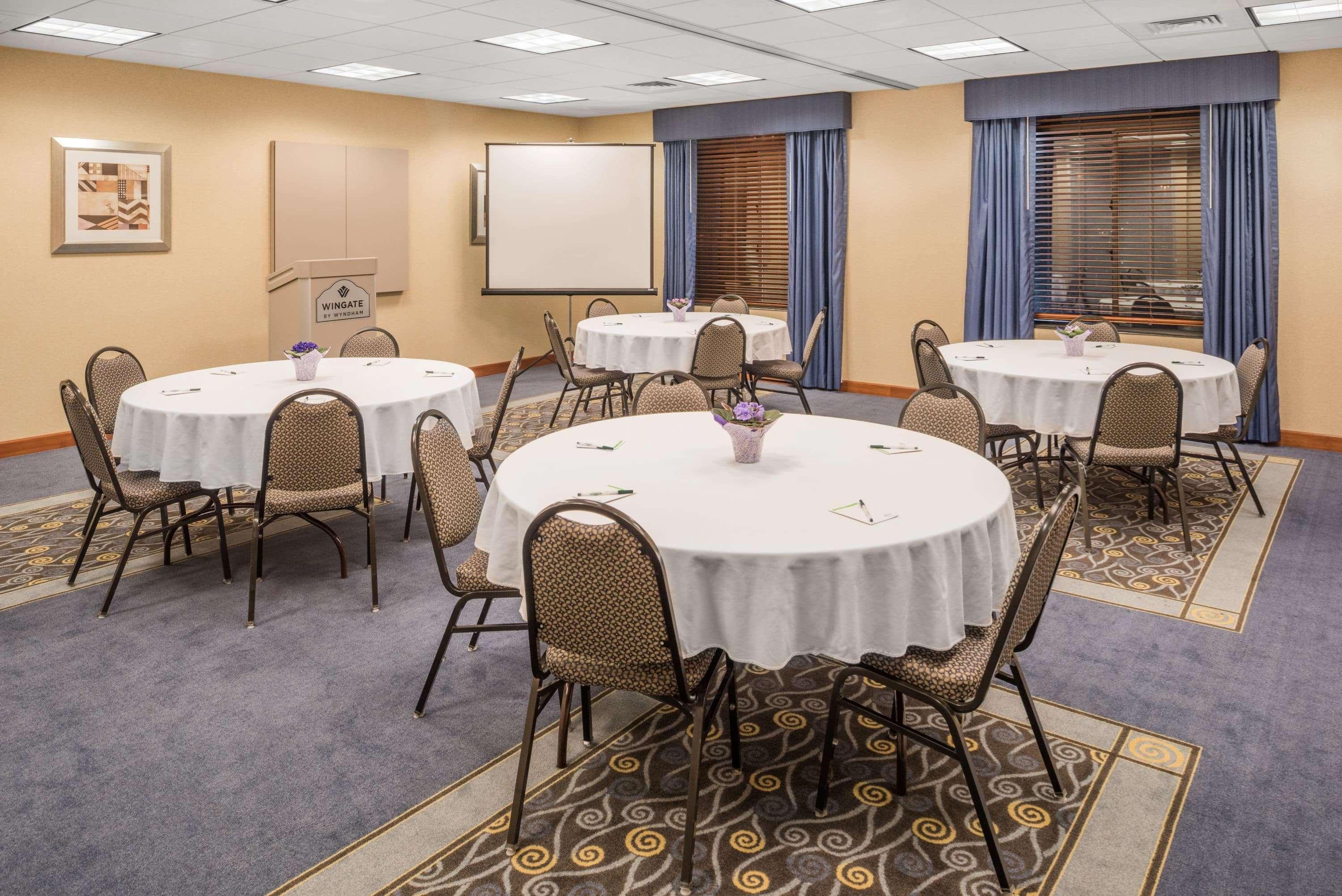 Fairfield By Marriott & Airport Spokane