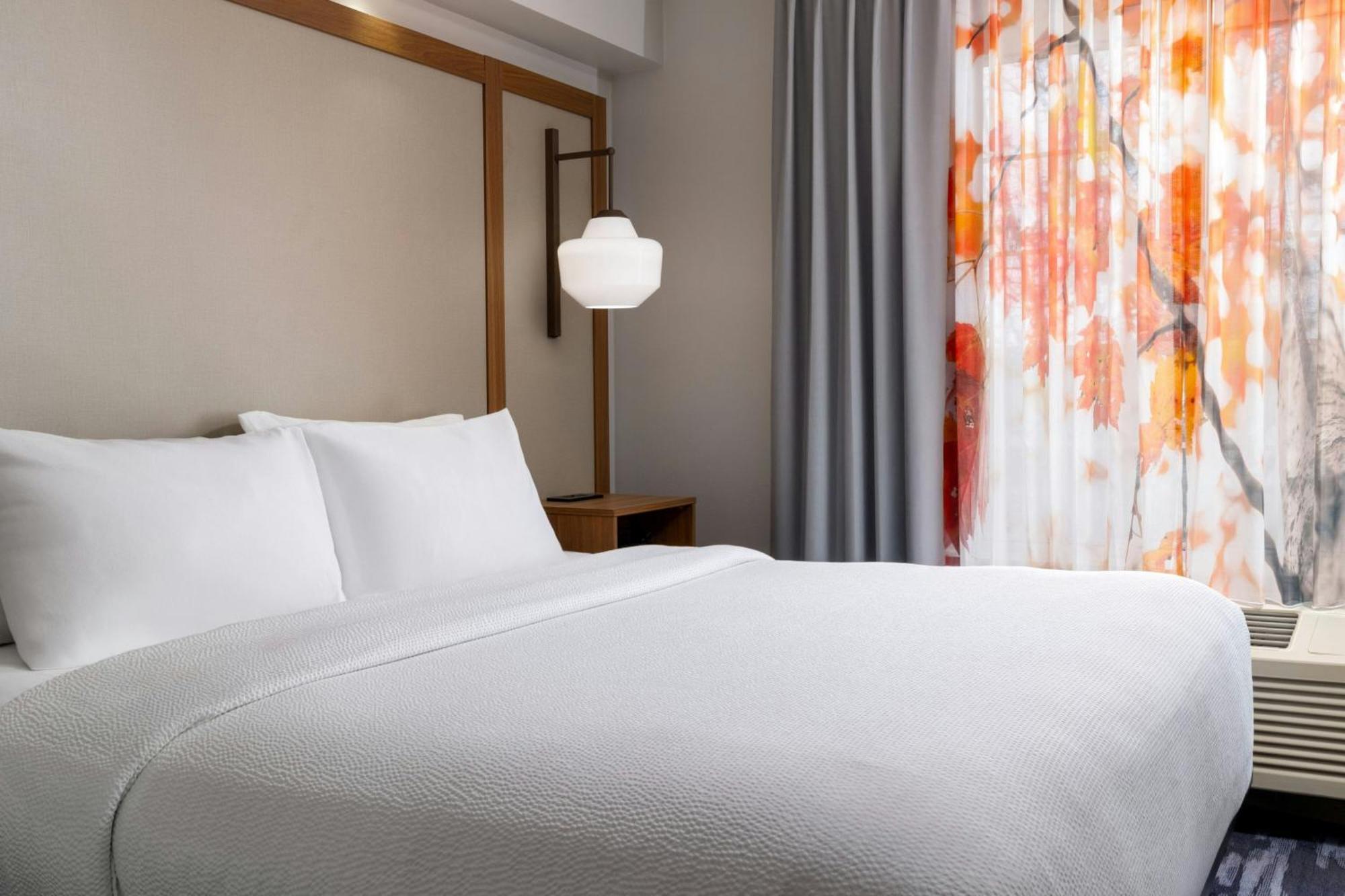 Hotel Fairfield By Marriott & Airport